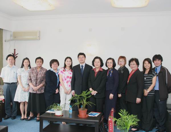 顾爱民 摄